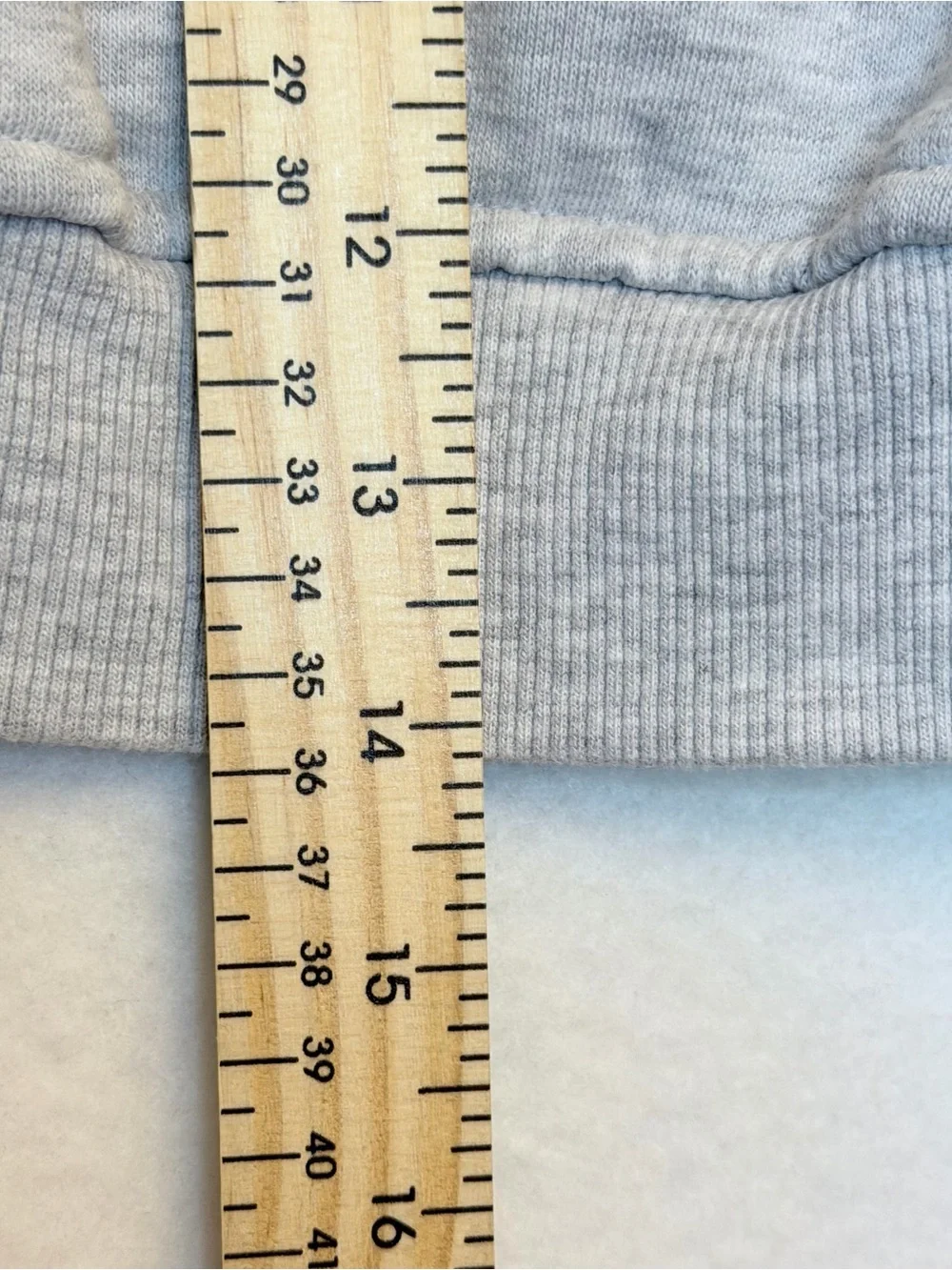 Harvard University Girls 8/9 Cropped Sweatshirt Gray Maroon Crewneck Fall